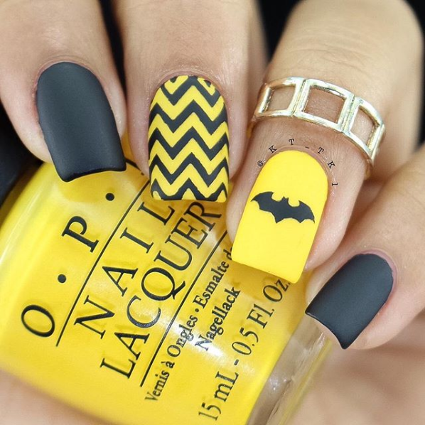 30 Easy Halloween Nail Art Ideas To Copy Now Juelzjohn