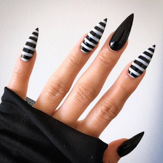 Aesthetic Nail Art Black - 20 collection of ideas about how to make