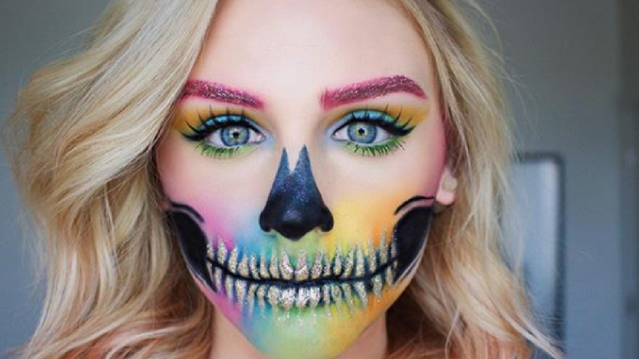 33 Simple Sugar Skull Makeup looks- 2022 DIY Halloween Ideas - juelzjohn