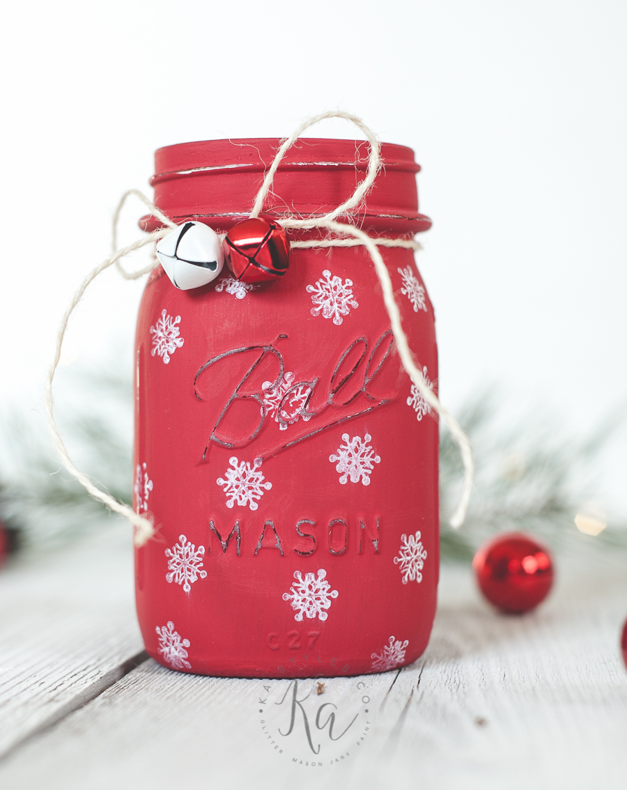 15 Fabulous And Festive Christmas Mason Jar Crafts to make this holiday ...