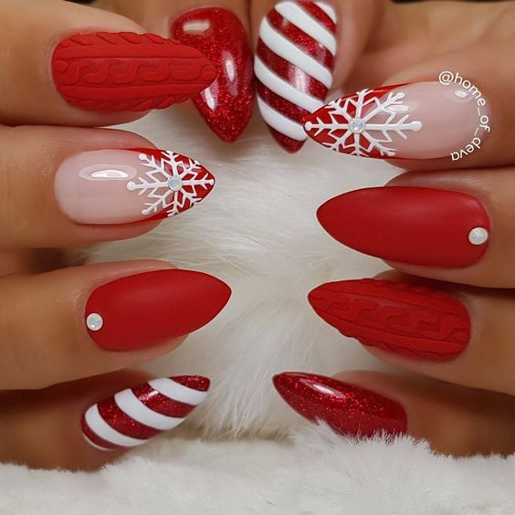 easy christmas nail art desgns