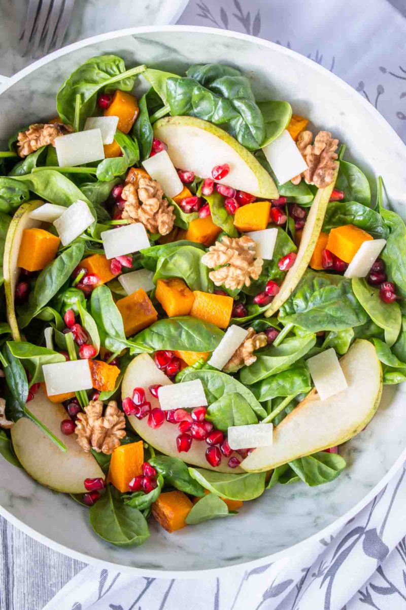 Christmas salad ideas that are hearty & family friendly - juelzjohn