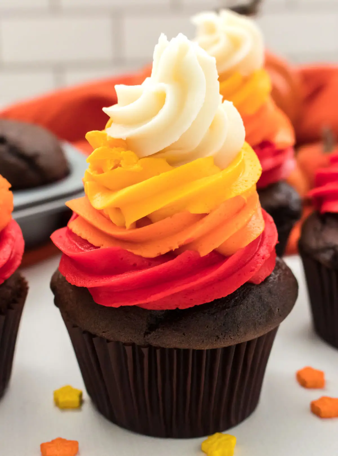 19-best-fall-cupcake-ideas-that-are-moist-easy-delicious-juelzjohn