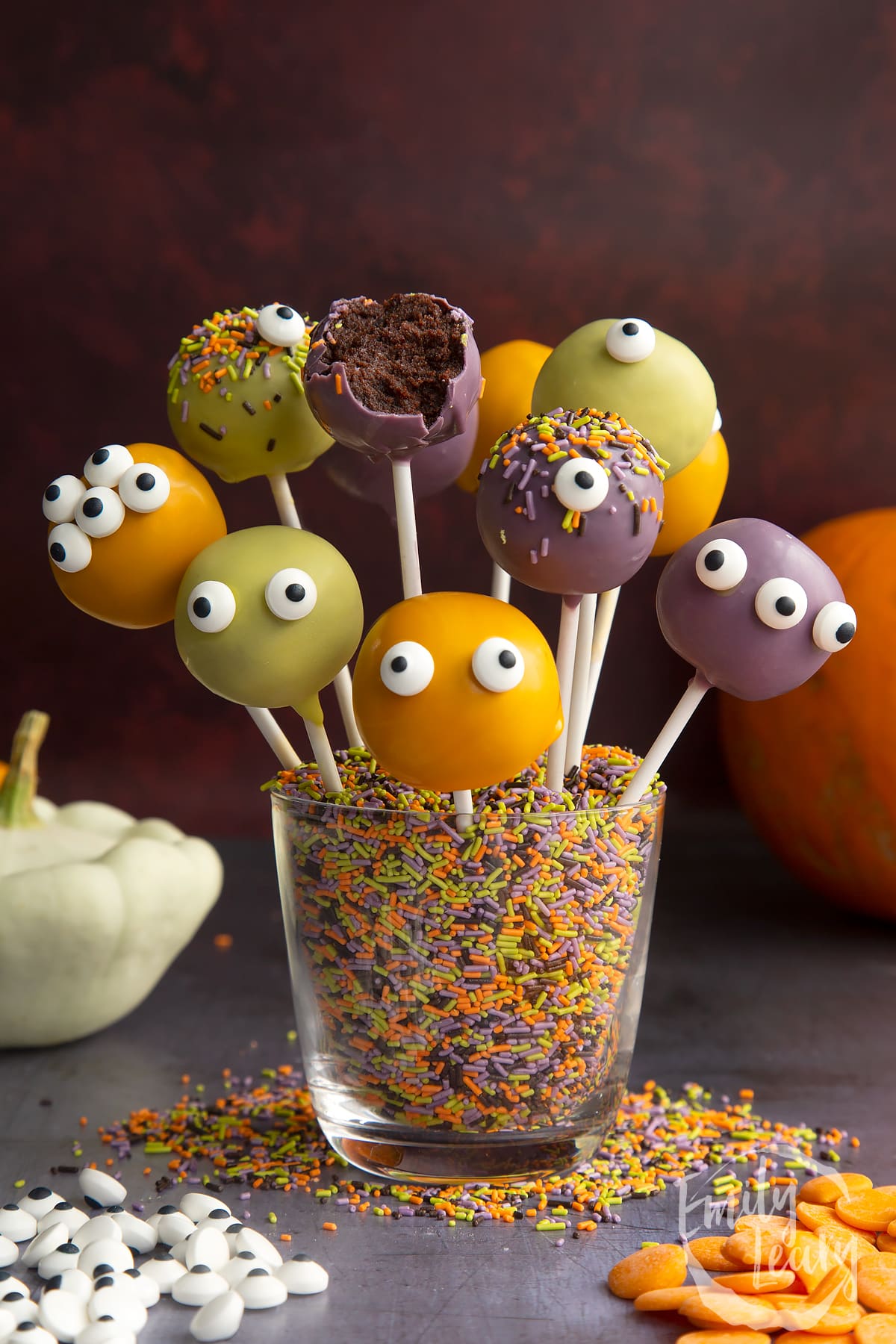 Halloween cake pops