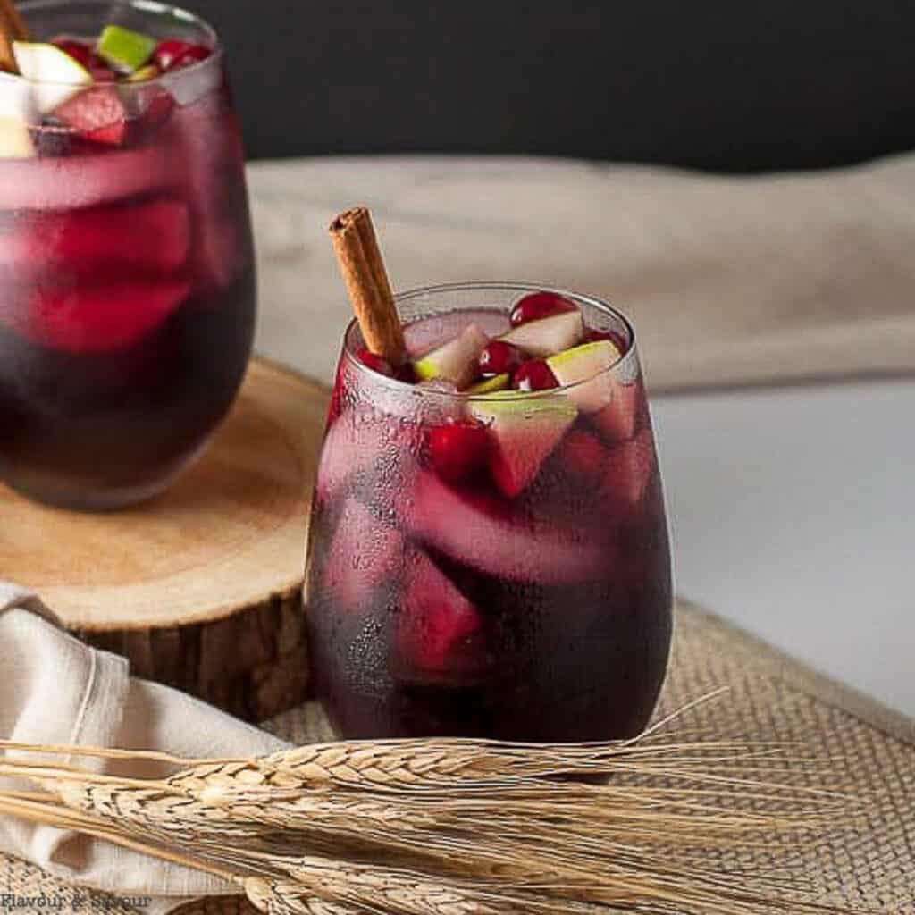 Friendsgiving drink ideas