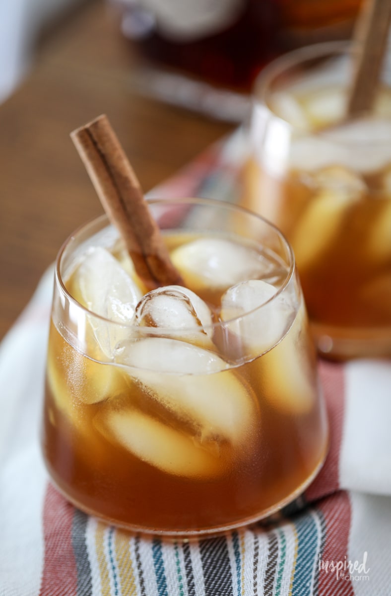 friendsgiving drink ideas